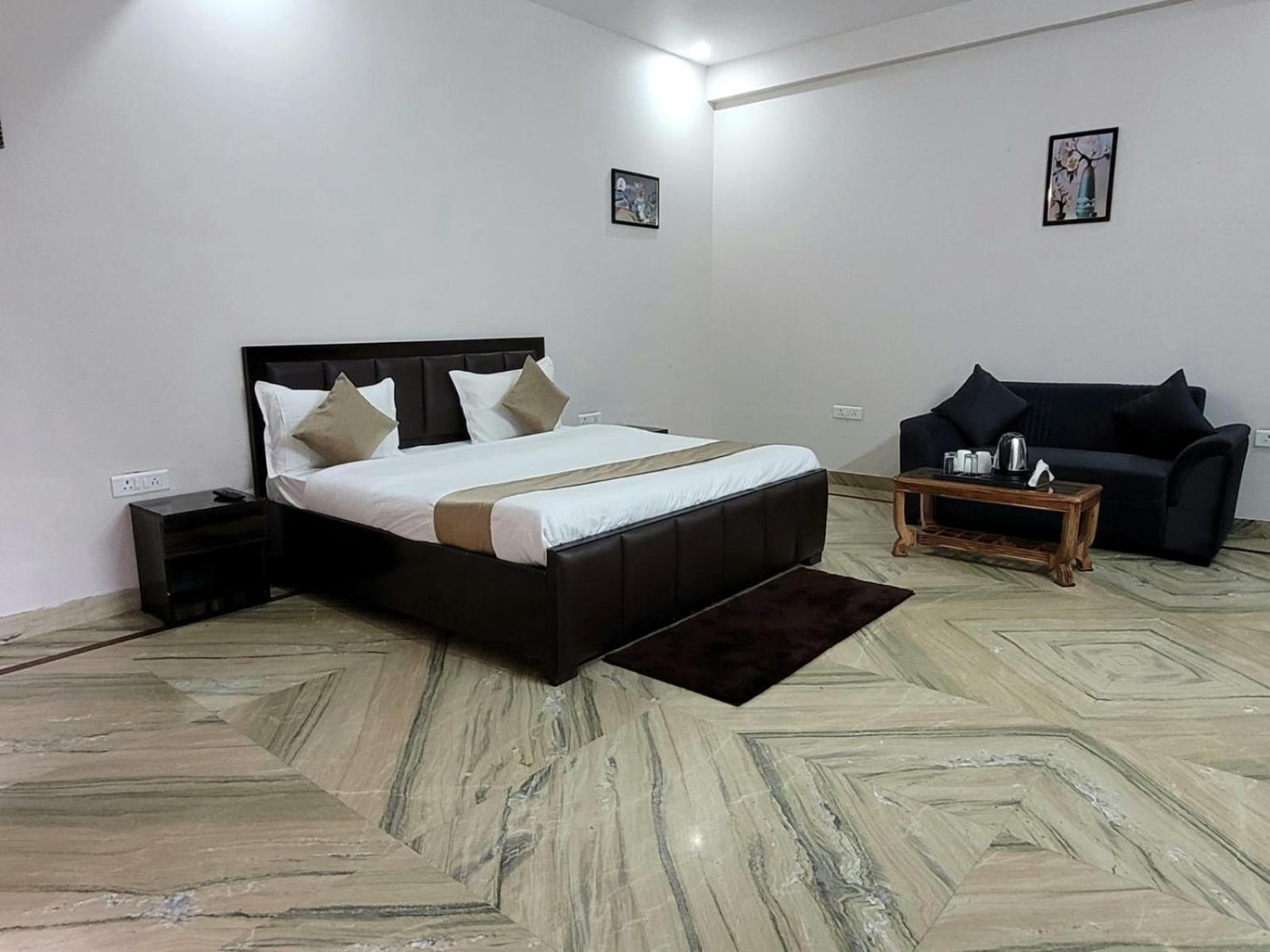 Raj Residency Stay Gurgaon Esterno foto